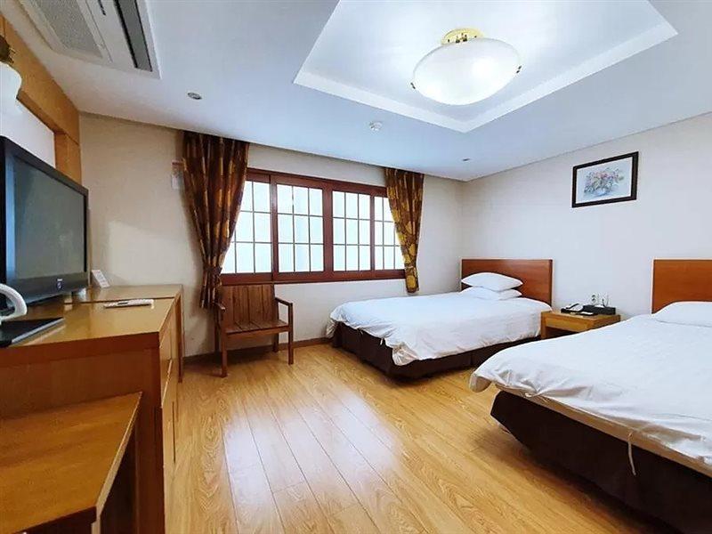 Jeju Parkside Tourist Hotel Ngoại thất bức ảnh