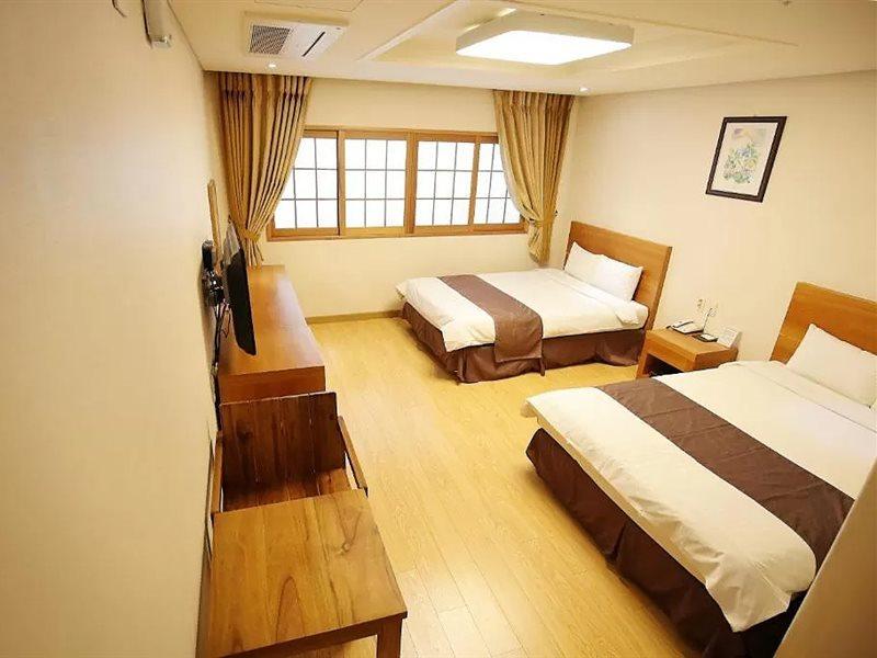 Jeju Parkside Tourist Hotel Ngoại thất bức ảnh