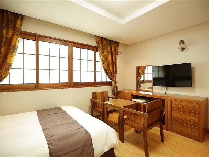 Jeju Parkside Tourist Hotel Ngoại thất bức ảnh