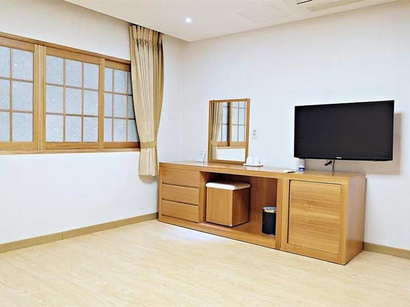 Jeju Parkside Tourist Hotel Ngoại thất bức ảnh