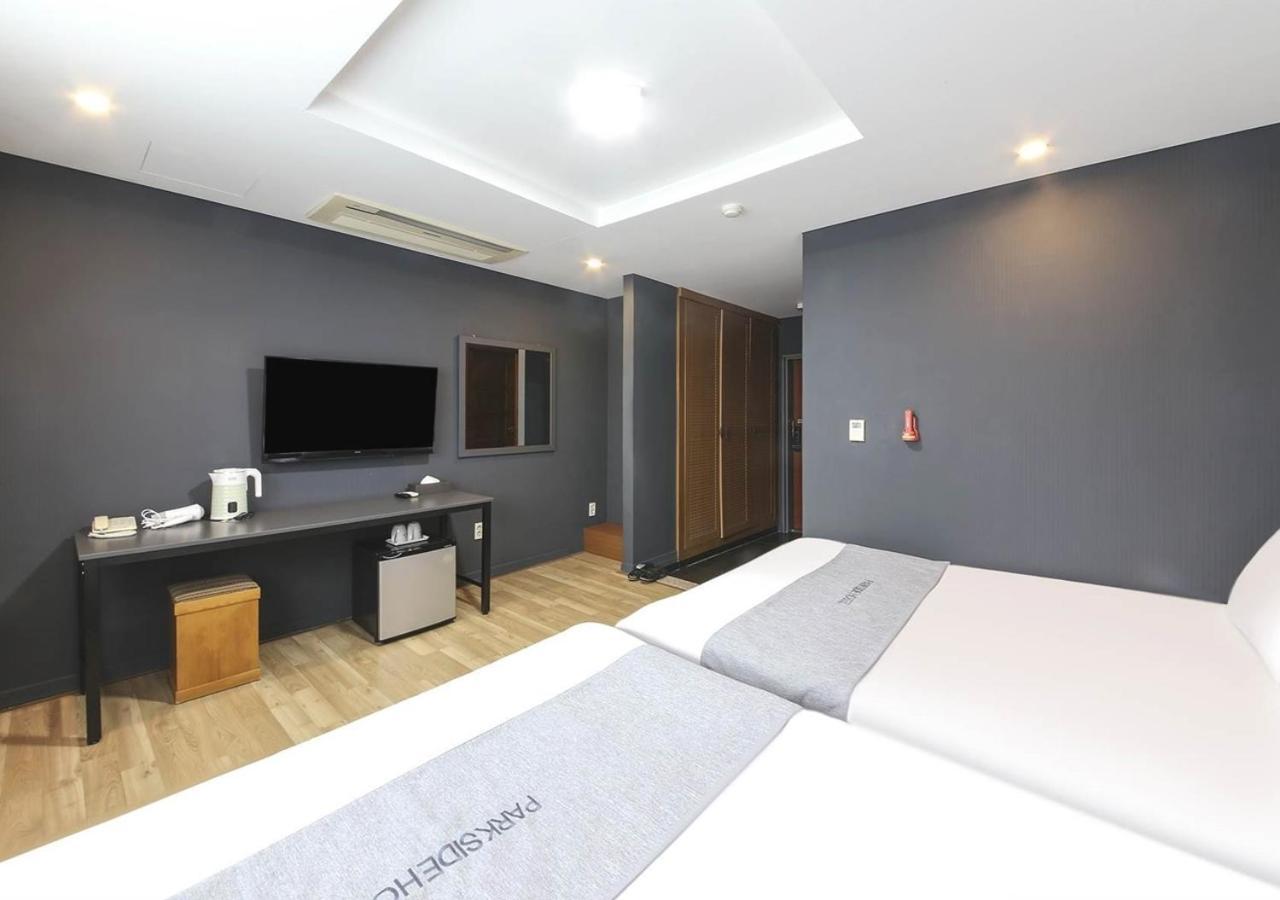 Jeju Parkside Tourist Hotel Ngoại thất bức ảnh