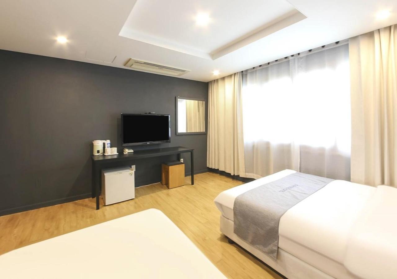 Jeju Parkside Tourist Hotel Ngoại thất bức ảnh